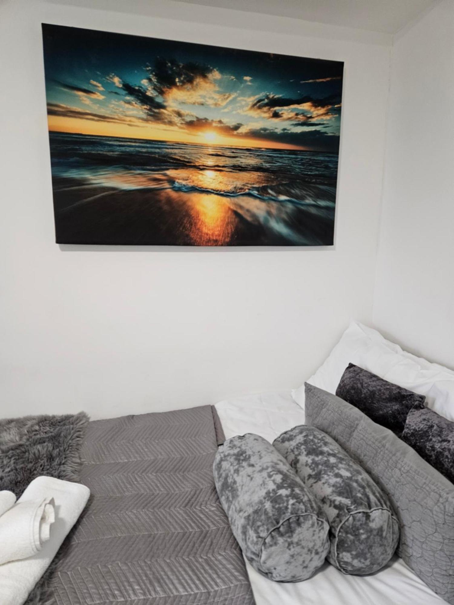 Stylish Studio Near Kensal Green لندن المظهر الخارجي الصورة