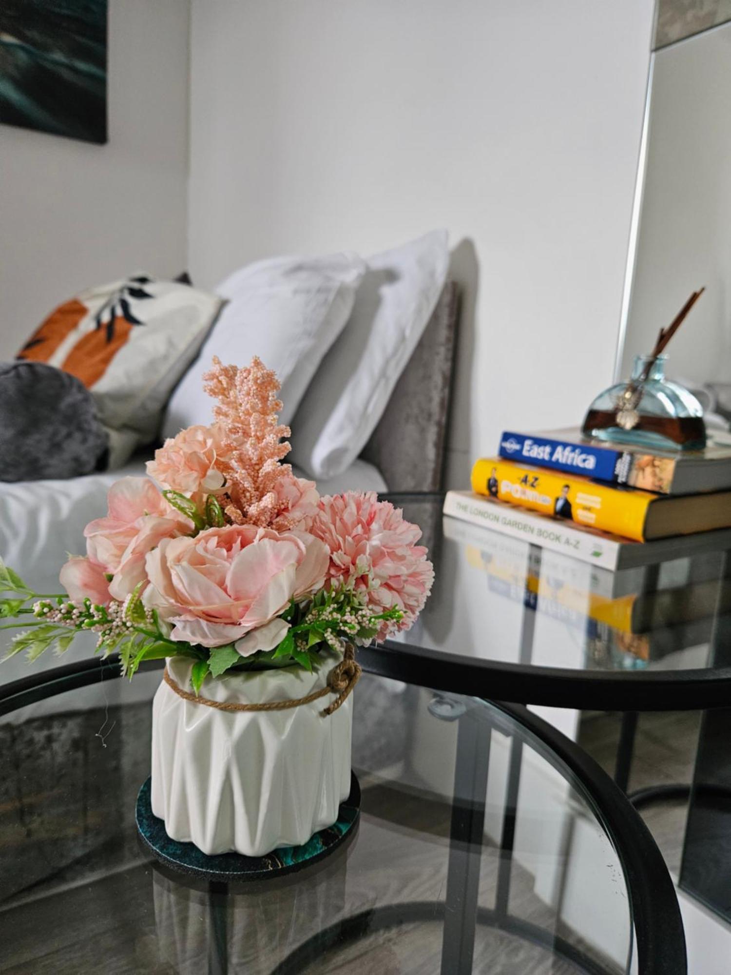 Stylish Studio Near Kensal Green لندن المظهر الخارجي الصورة